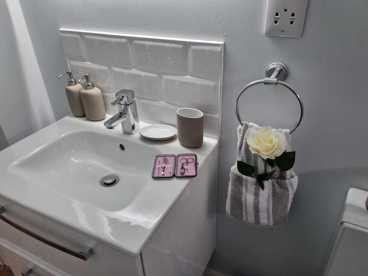 Serene Getaway Apartments Maidstone Kültér fotó